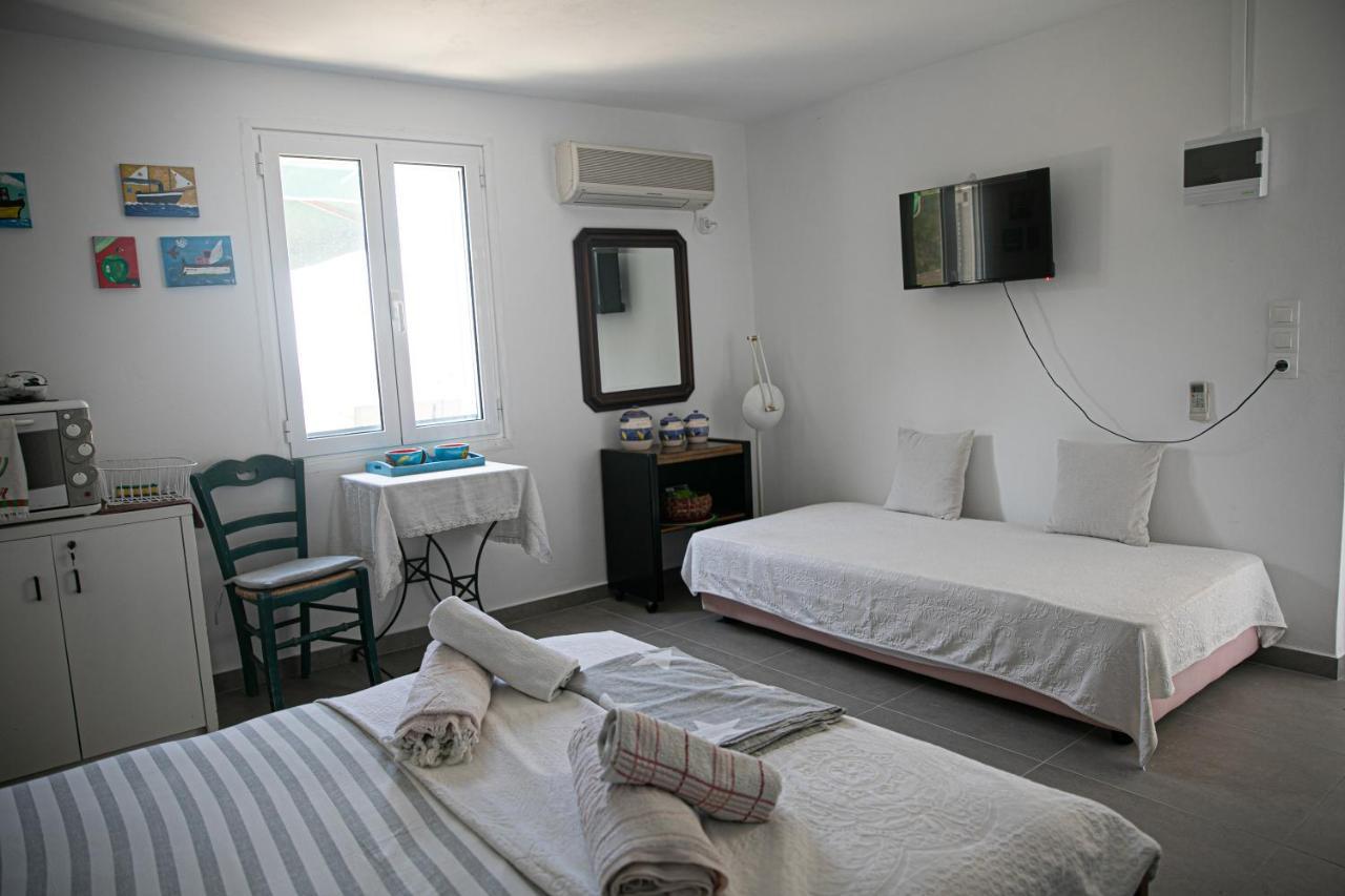 Pines & Sea Studio Agioi Экстерьер фото